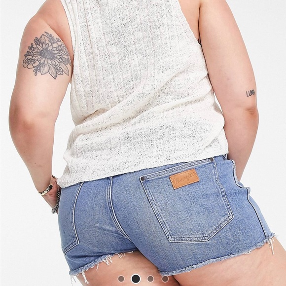 NWT Wrangler Shorts - Picture 2 of 5